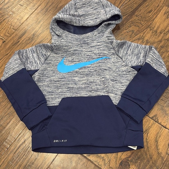 Nike Dri-fit hoodie - Picture 1 of 2